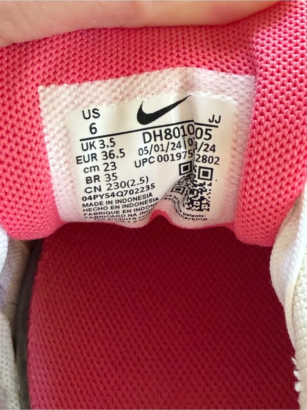 Nike Air Max 90 White Pink & Black Air Max Trainers - Picture 5 of 6